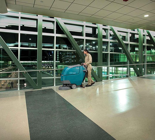 T300e Walk-Behind Floor Scrubber alt 2